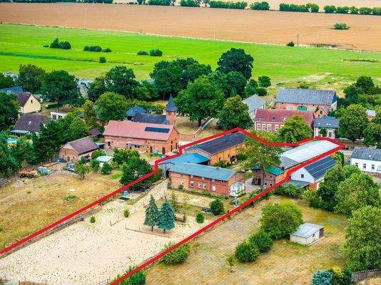 Luftbild hofseitige Ansicht 22.jpg