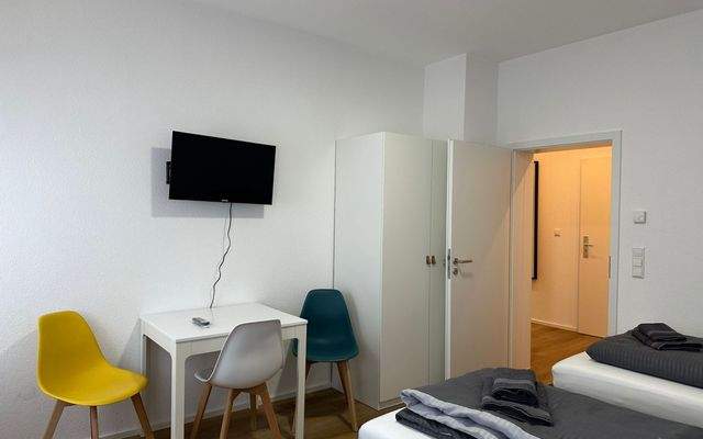 91 Wohnen auf Zeit in Stuttgart Obertürkheim Wohnung 2.jpeg