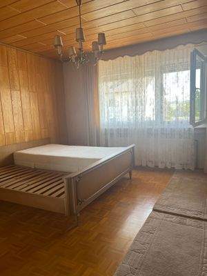 5_EG Schlafzimmer IMG_4430.JPG