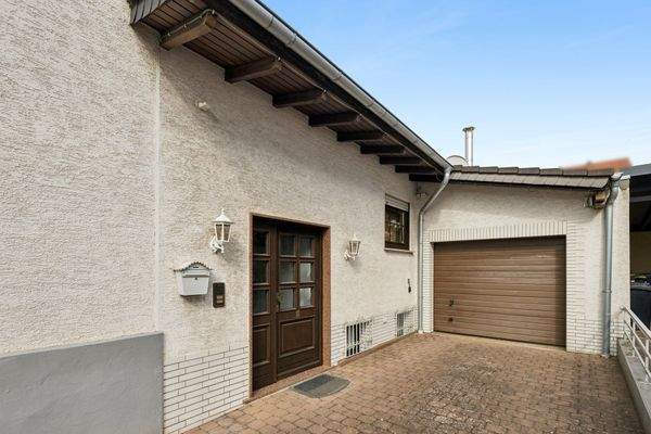 Hauseingang Bungalow/Hinterhaus 