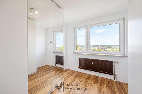 Ankleidezimmer oder Kind II