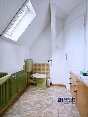 Badezimmer mit Dusche DG