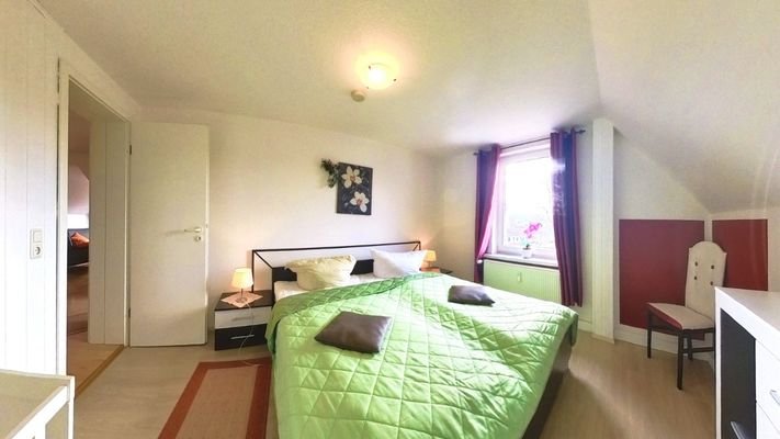 Schlafzimmer im Dachgeschoss WE 4
