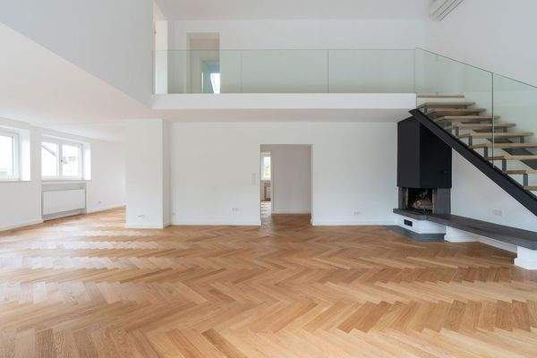 Wohnbereich + Galerie