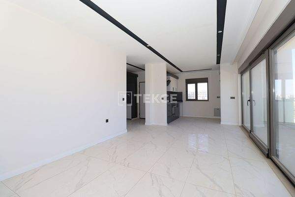 1+1 Apartments in a Complex with Swimming Pool in Antalya Aksu