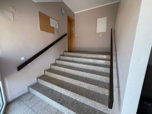 Treppenhaus/ Eingangsbereich 