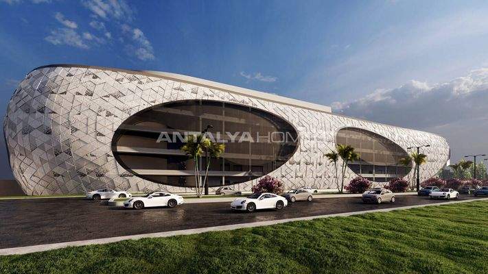 Shops in Automotive-Focused Commercial Center in Antalya