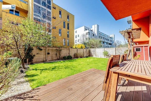 Terrasse & Garten (ca. 108 m²)