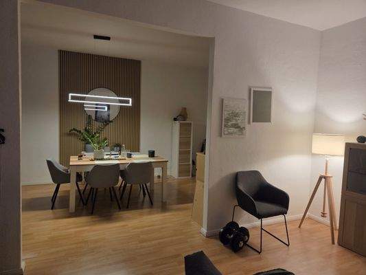 Wohn-/Esszimmer (3)