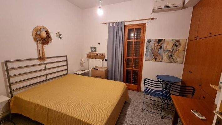 Kreta, Ammoudara bei Heraklion: Gebäude mit 3 Wohnungen zu verkaufen