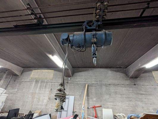 Halle - Kran Keller.jpg