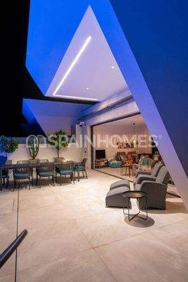 Deluxe Villas Surrounded by Pure Nature in Rojales, Costa Blanca