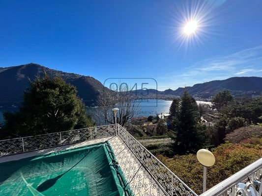 Große Wohnung mit spektakulärem Seeblick in Como - Lombardei