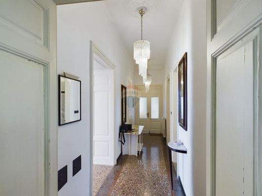 1715415034_cam02458g0-pr0084-still020