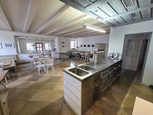 Ansicht Ausschank im Saal