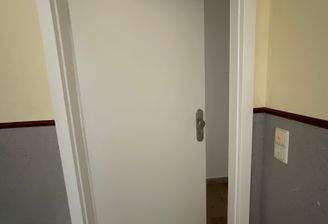 Wohnungseingang 2. OG rechts .JPG