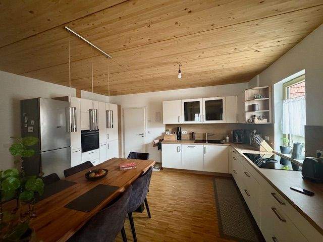 Charmante Maisonette-Wohnung mit besonderem Charme, Garten und Kamin - Foto 4