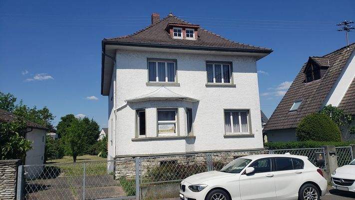 Haus, Straßenansicht