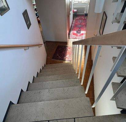 Treppe vom EG ins UG.JPEG