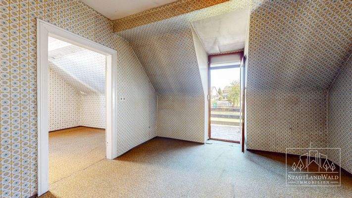 Haus Nr. 35: OG - Kinderzimmer mit Übergang auf Balkon