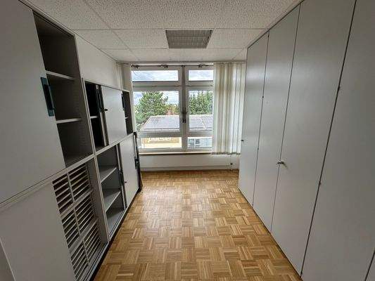 Modernes Büro mit Ausblick