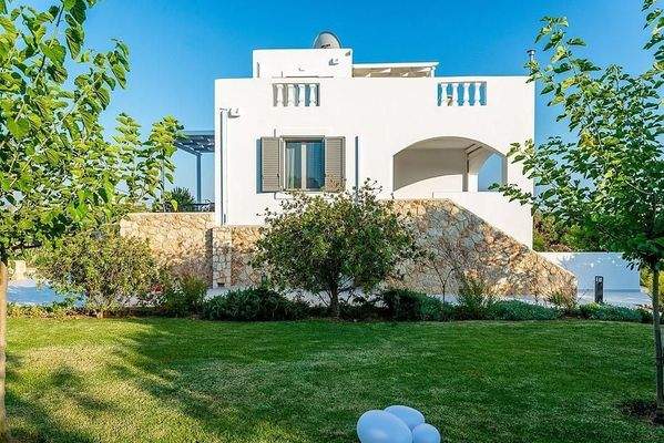 Kreta, Tersanas: Luxusvilla mit unschlagbarer Aussicht in ruhiger Lage zu verkaufen
