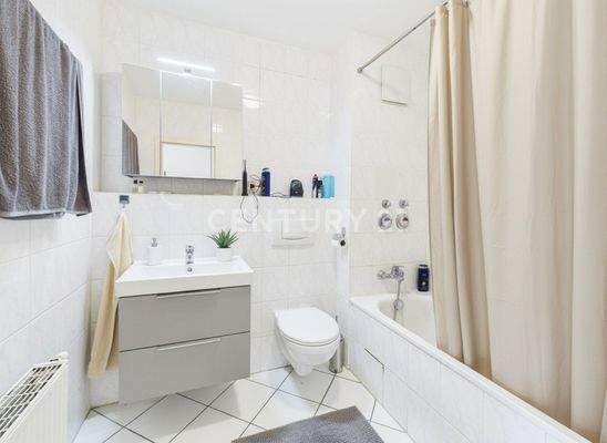 Beispiel Badezimmer mit neuer Einrichtung