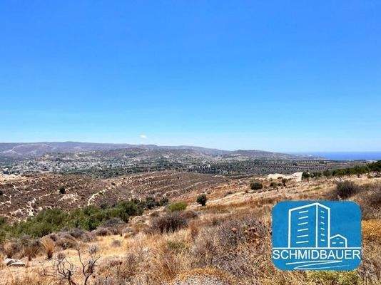 Kreta, Kamilari: Grundstück am Rande eines touristischen Dorfes zu verkaufen