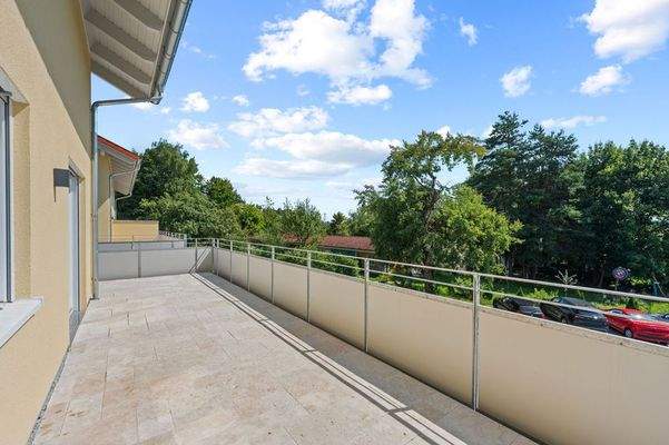 sonniger Balkon Süd-Ost