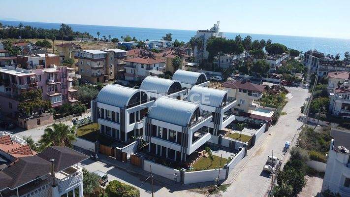Detached Villas with Pool Near the Sea in Konaklı Alanya