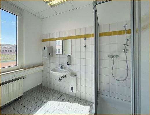 Sanitärbereich mit Dusche