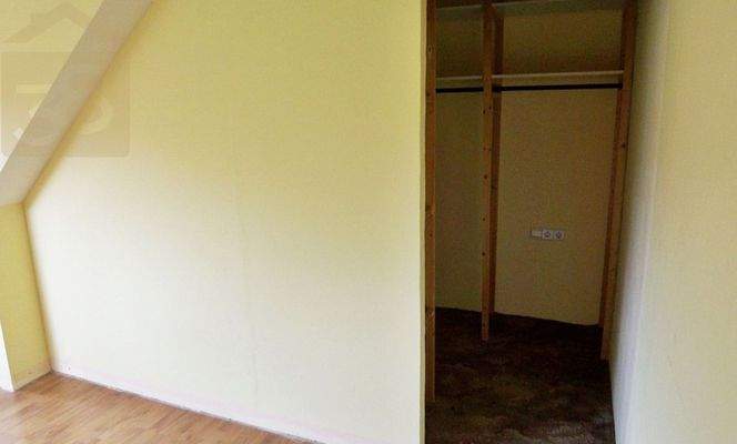 Öffnung z Schrankraum