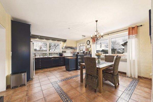 CAM03586G0-PR0076-STILL007