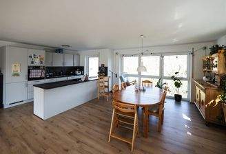 Essbereich mit Küche