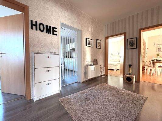 Diele - 4-Zimmer-Whg. im OG