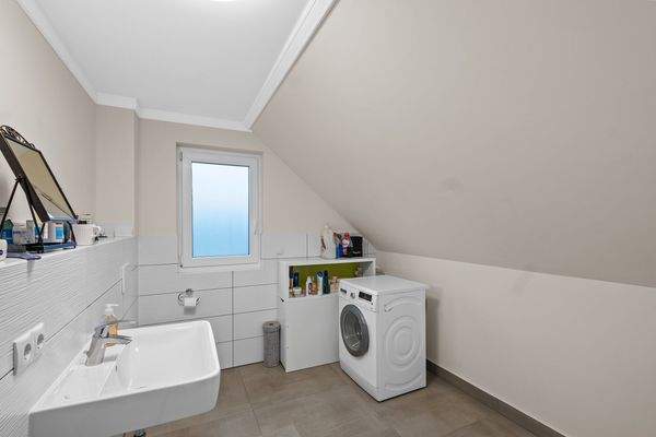 Badezimmer Ansicht I - DG