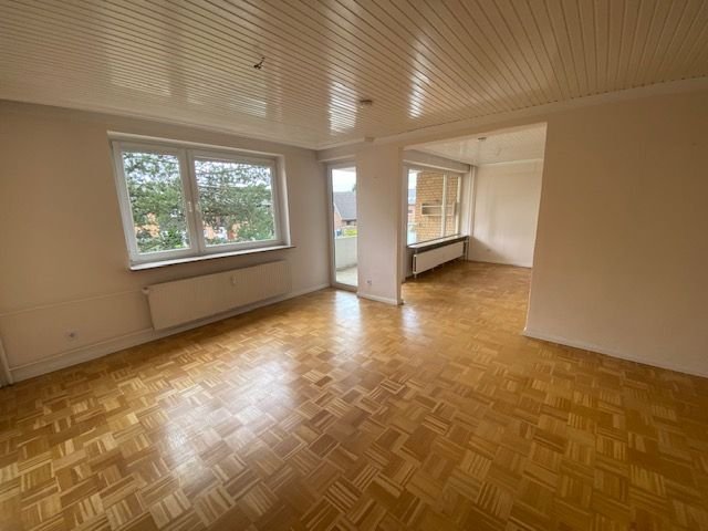 QUICKBORN FIND ICH GUT / Eigentum statt Miete / Top 3-4 Zi.-Whg./83m², gr. Balkon, EBK, Parkett, Gäste-WC, seniorengerecht € 239.000,-