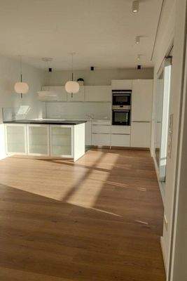 Offene Küche mit Kochinsel