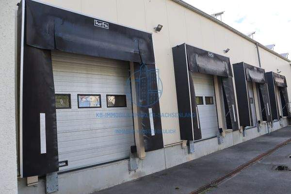 Laderampen der Warmhalle