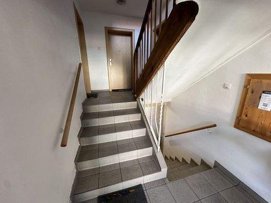 treppenhaus-1.jpg
