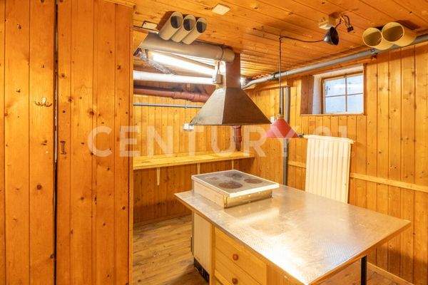 Einer von drei Kellerräumen