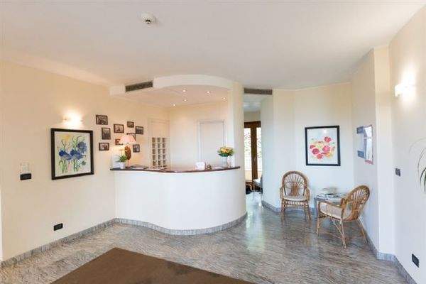 Hotel-Cannamele-Resort-reception