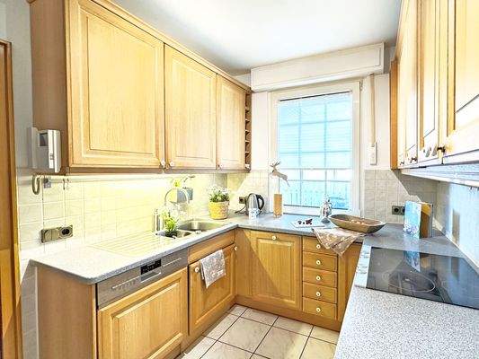 Küche, Einbauküche kann übernommen werden