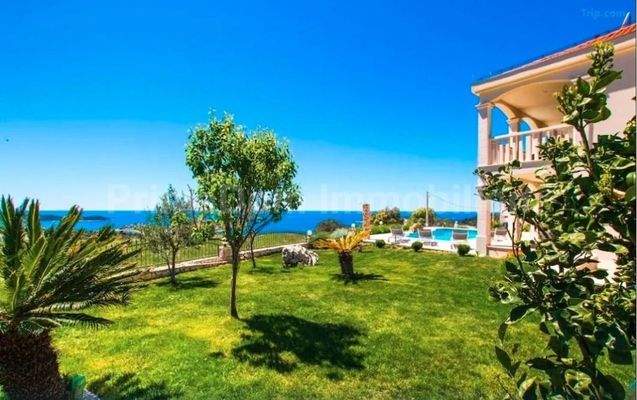 Garten mit Meerblick