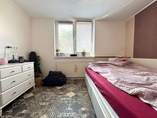 EG rechts - Zimmer 1