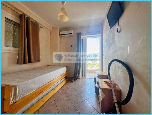 d52ca83bb0ee4723af568f9d69f7b4b5-original