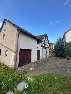 Garage und Scheune