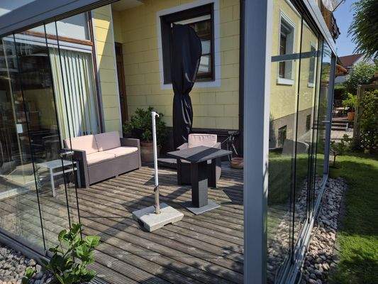 windgeschützte Terrasse