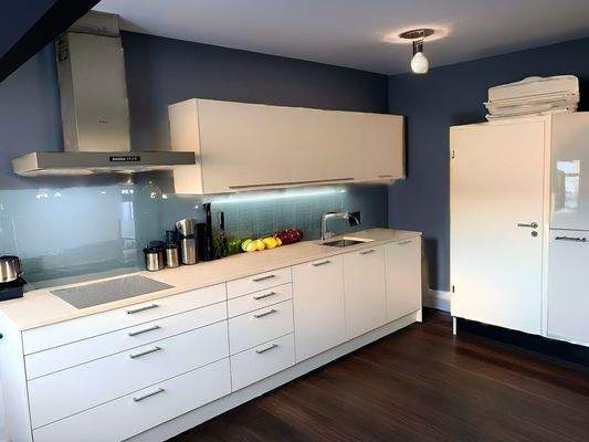 Küche (KI visualisiert)