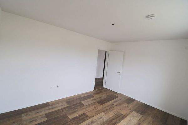 Schlafzimmer - Blick zur Tür